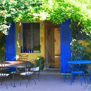 Guest house La Sarrasine